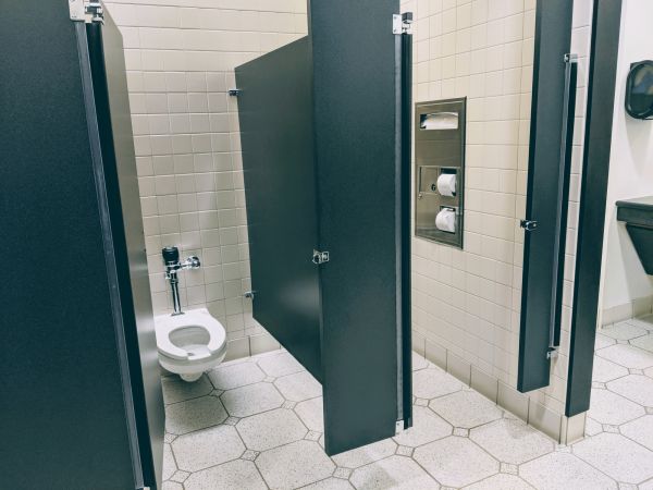 Cost of Commercial Toilet Installation in Bel Air